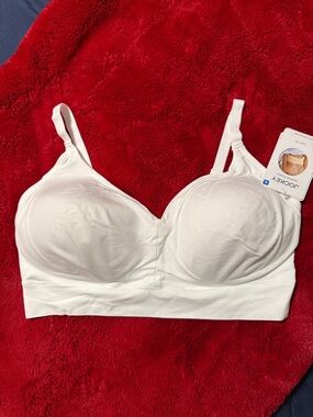 Jockey Light Fit White Padded Seam Free Everyday Bralette